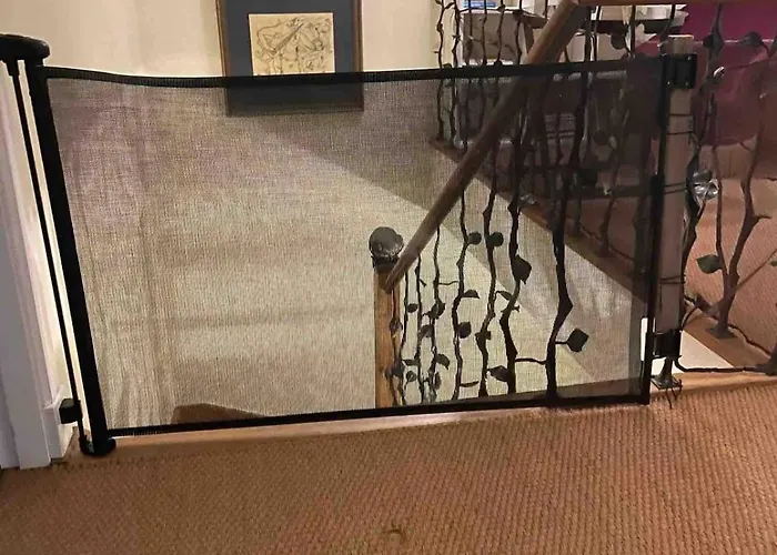 Center, Free Parking, 4a